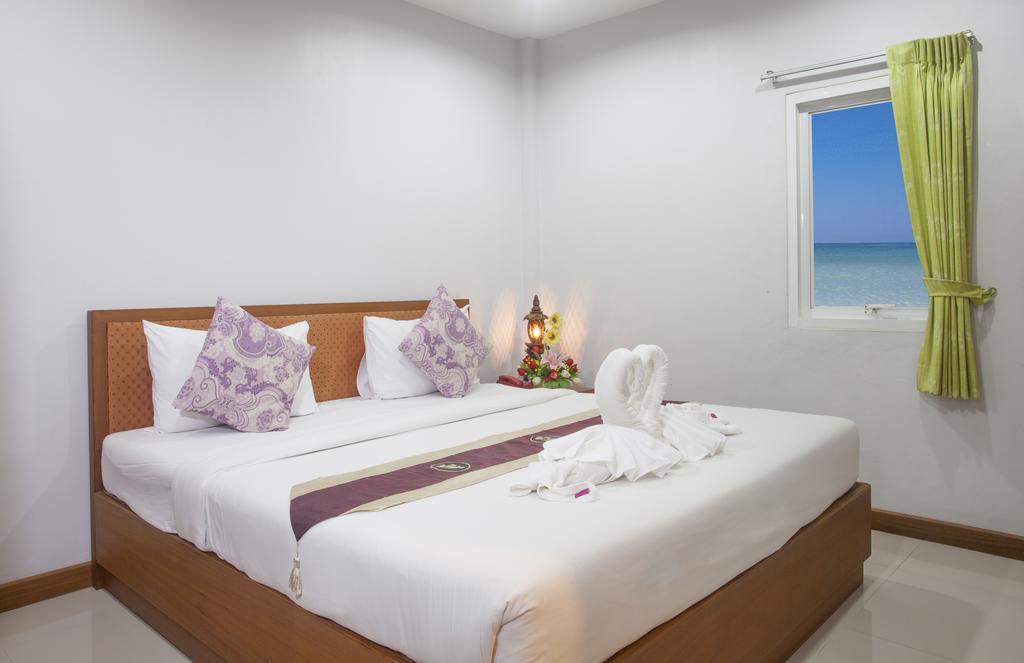 Hip Yaya Residences Patong Экстерьер фото