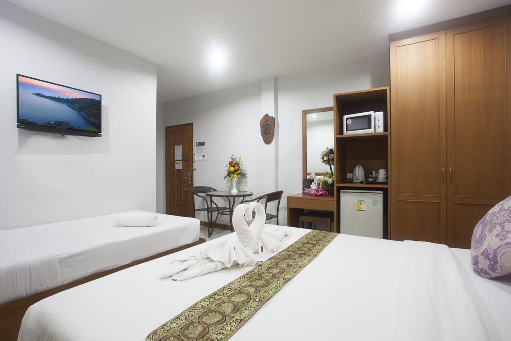 Hip Yaya Residences Patong Экстерьер фото