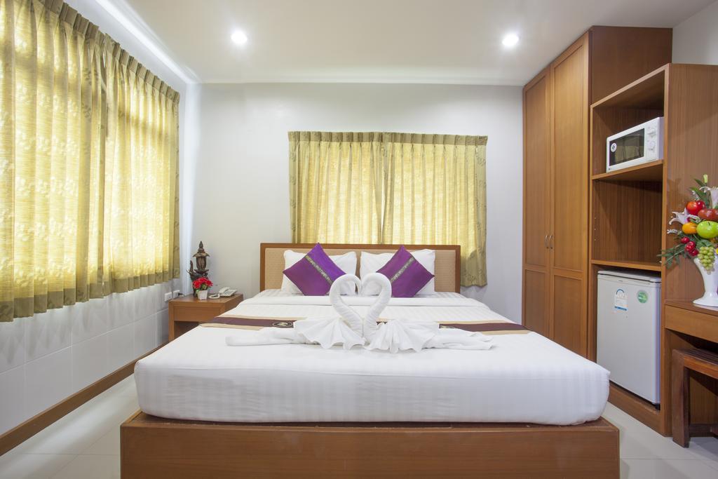 Hip Yaya Residences Patong Экстерьер фото